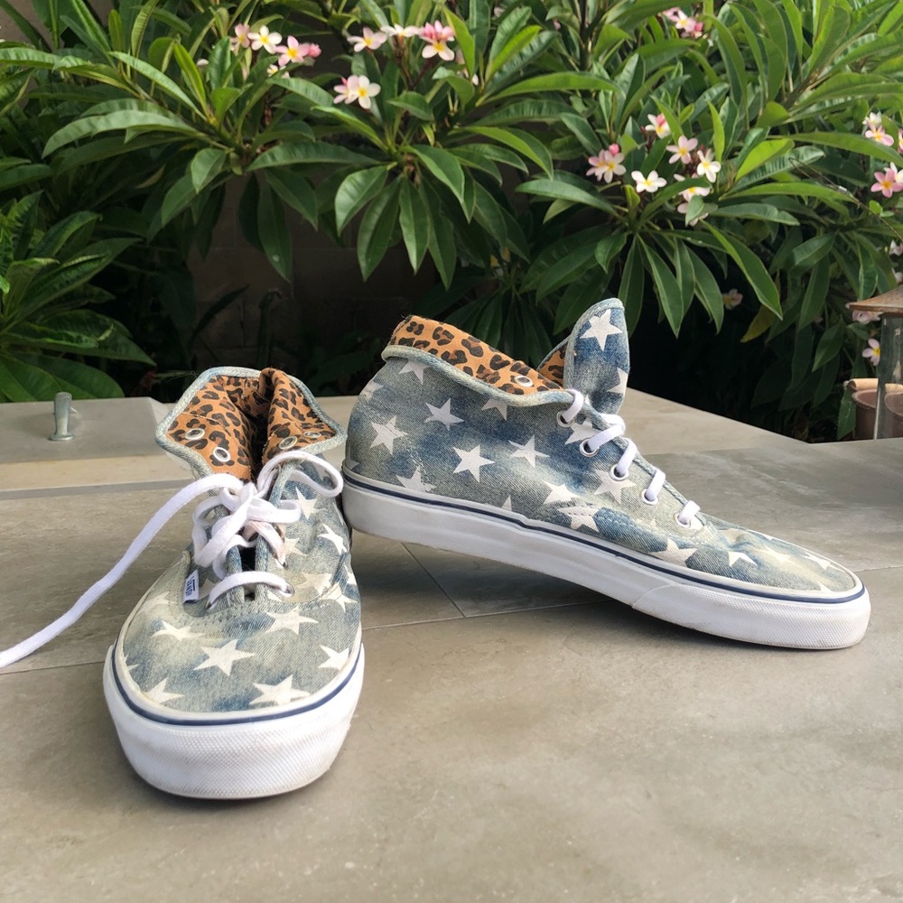 VANS • High top Denim Star with Leopard Inside